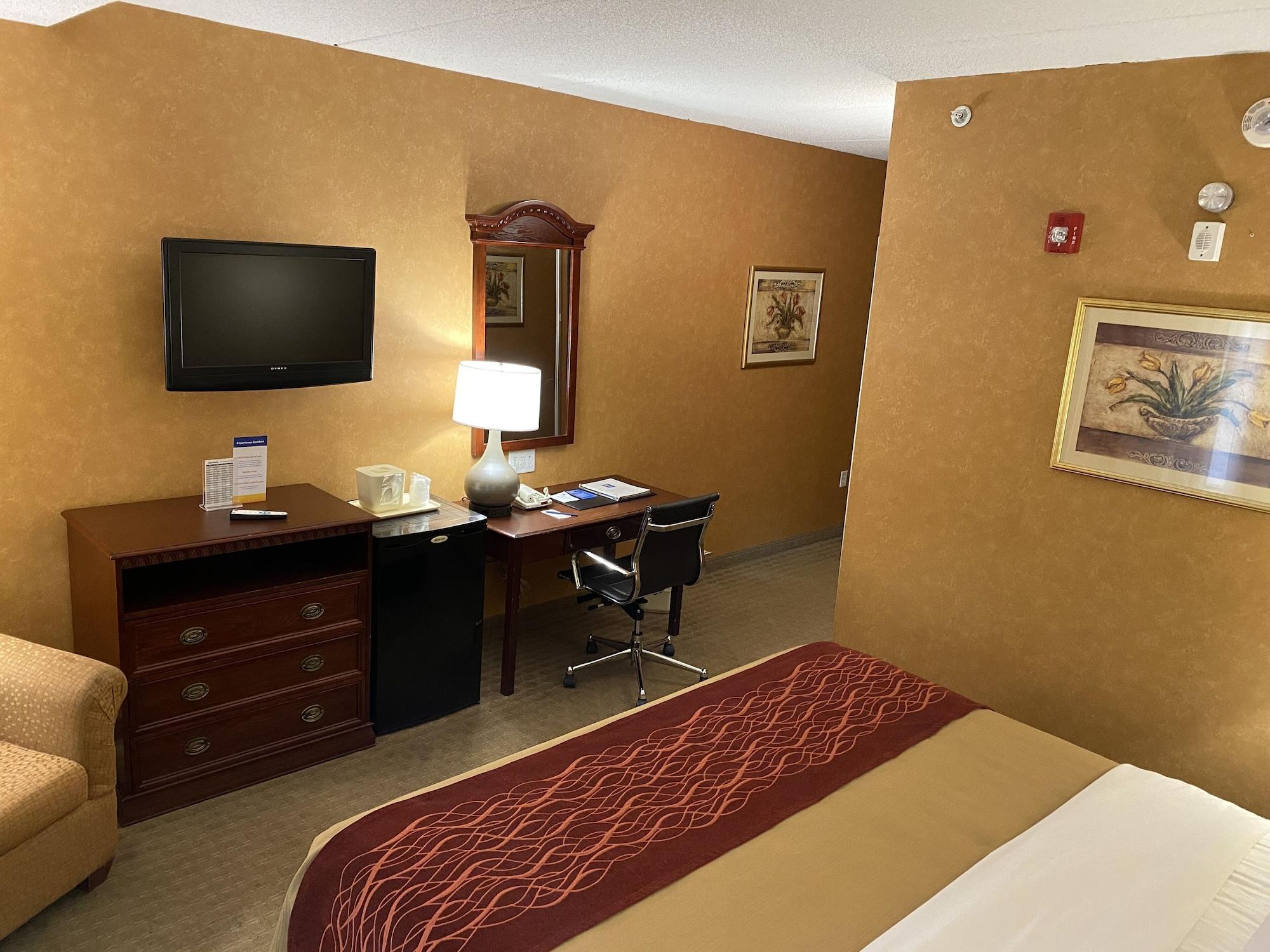 Quality Inn Near Walden Galleria Mall Cheektowaga Eksteriør billede