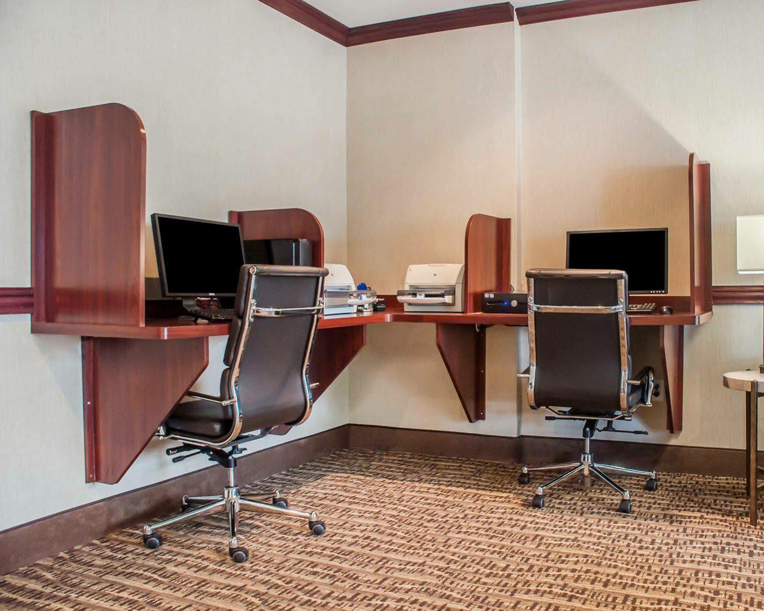 Quality Inn Near Walden Galleria Mall Cheektowaga Eksteriør billede