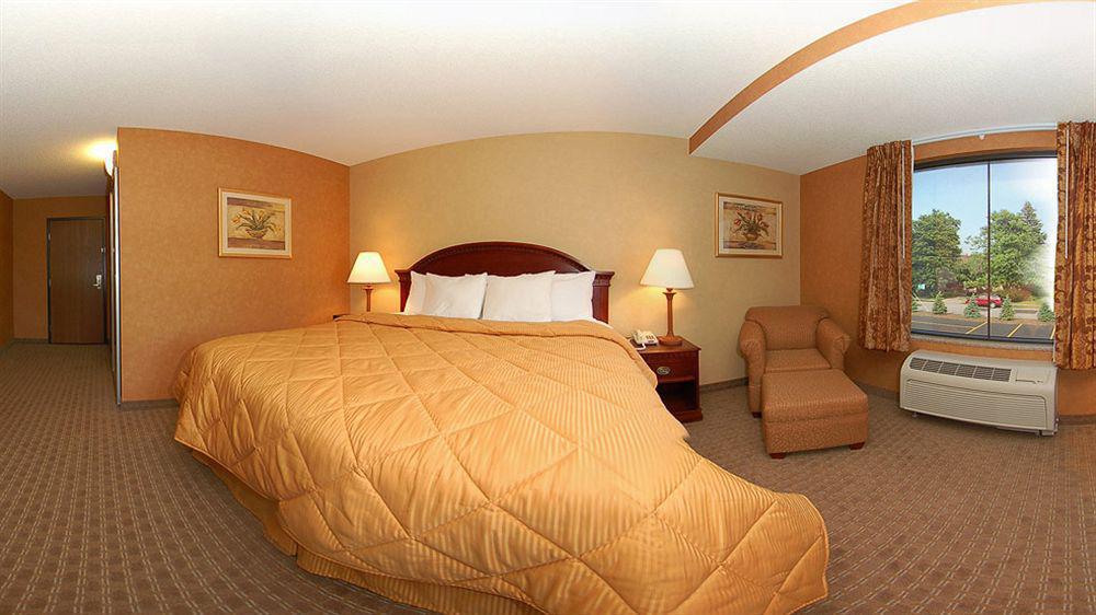 Quality Inn Near Walden Galleria Mall Cheektowaga Eksteriør billede
